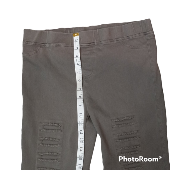 Umgee Distressed Jeggings Ladies Size 1X - Picture 4 of 5